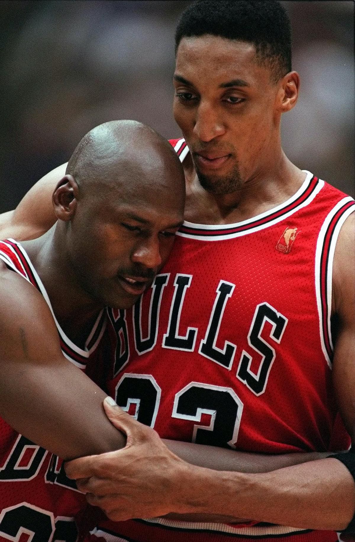 Scottie Pippen a Michael Jordan.