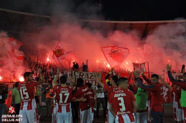 Plné štadióny a uvoľnené opatrenia si v Srbsku vyžiadali svoju daň