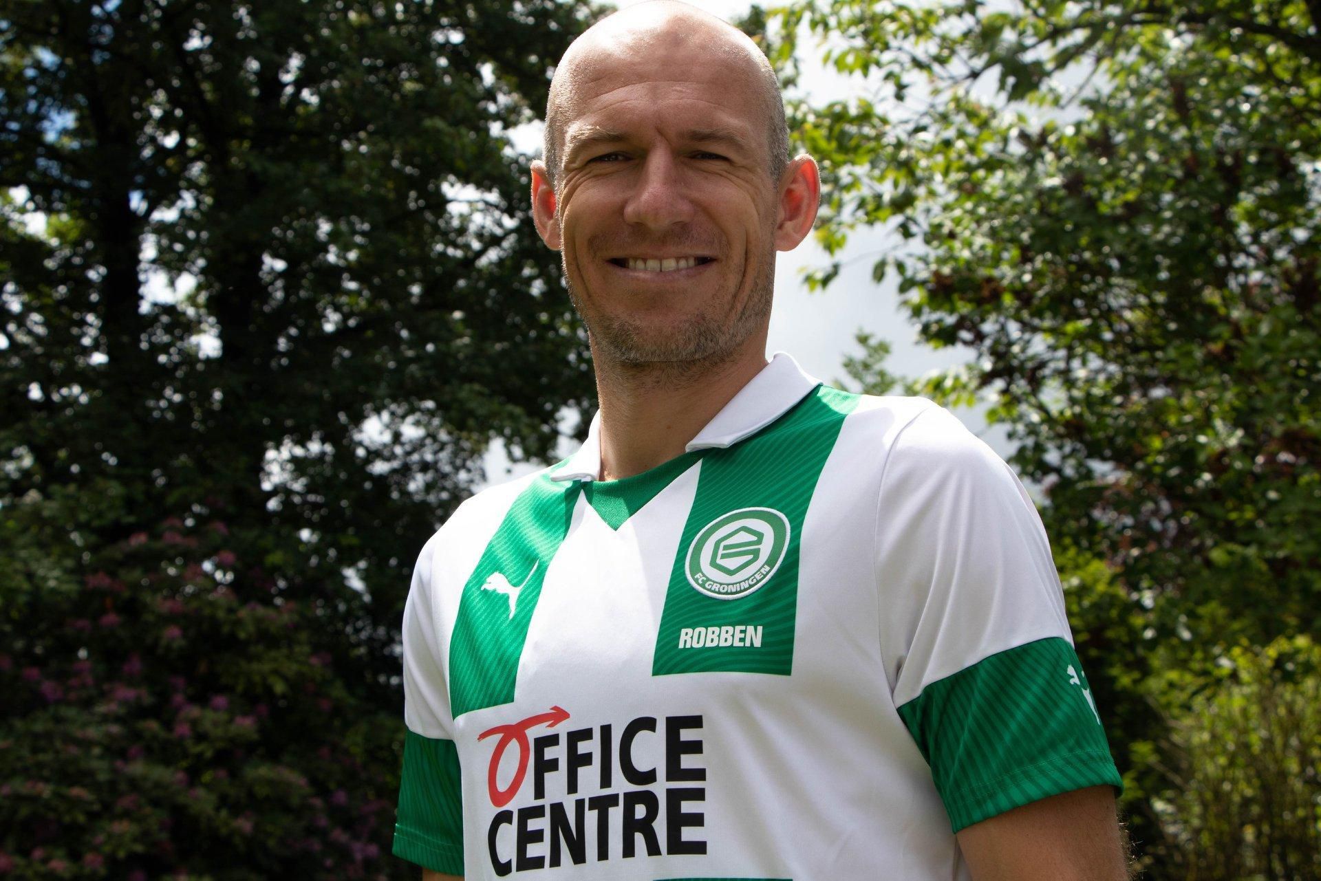 Arjen Robben sa upísal FC Groningen.