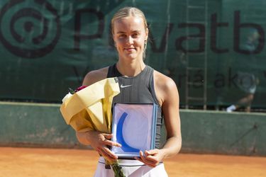 Privatbanka Open: Anna Karolína Schmiedlová zdolala Viktóriu Kužmovú a získala trofej