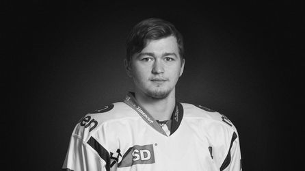 Mladý český hokejista Ondřej Buchtela prehral boj s unikátnou rakovinou srdca