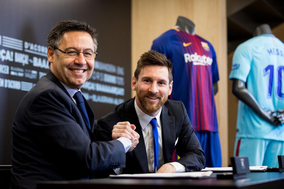 Lionel Messi a prezident FC Barcelona Josep Maria Bartomeu