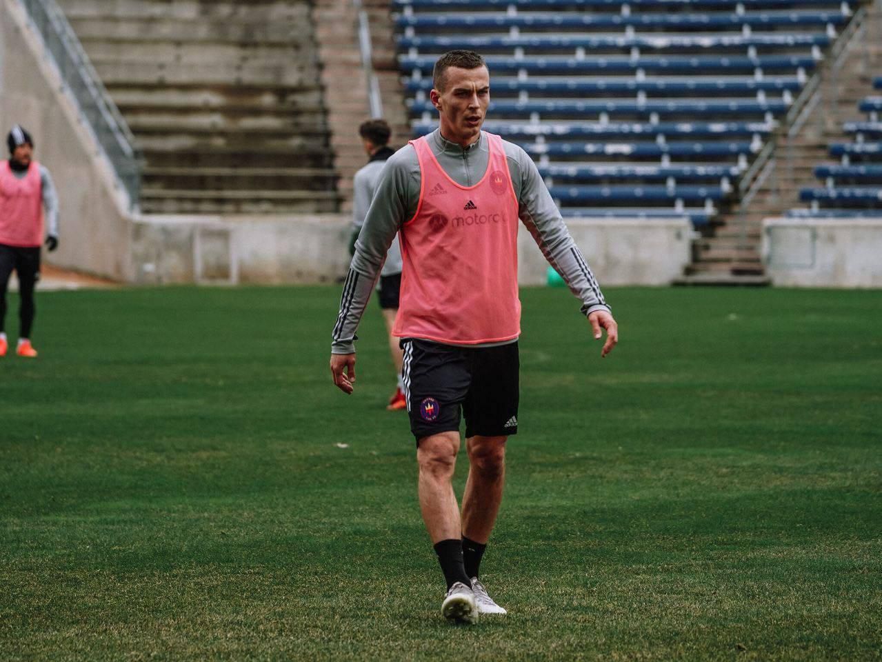 Obranca Boris Sekulič na tréningu Chicago Fire.