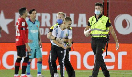 Mallorca spoznala trest za vbehnutie fanúšika na ihrisko v drese Messiho
