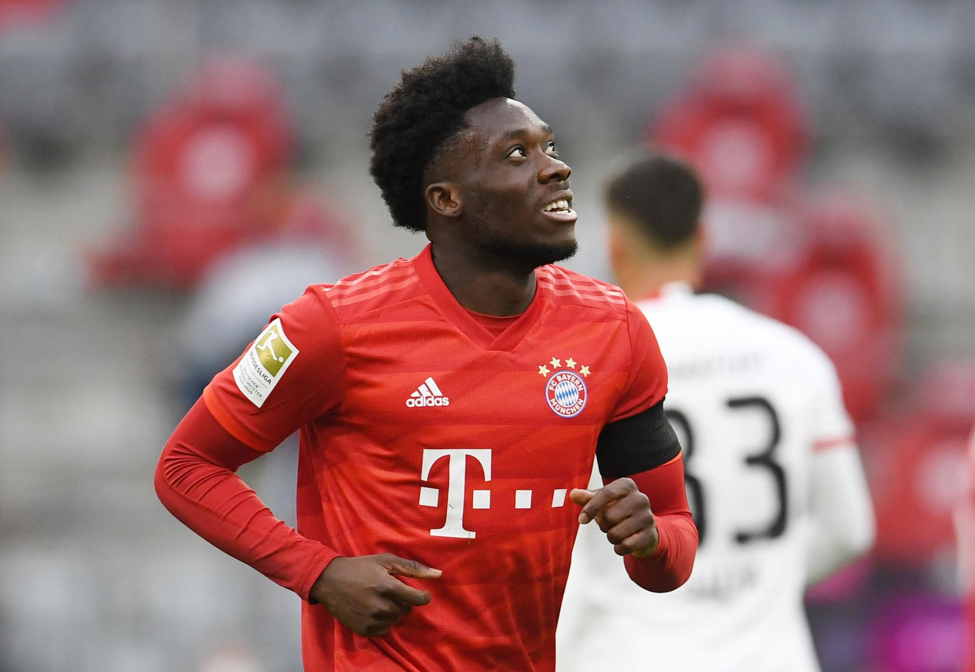 Alphonso Davies v drese Bayernu Mníchov.