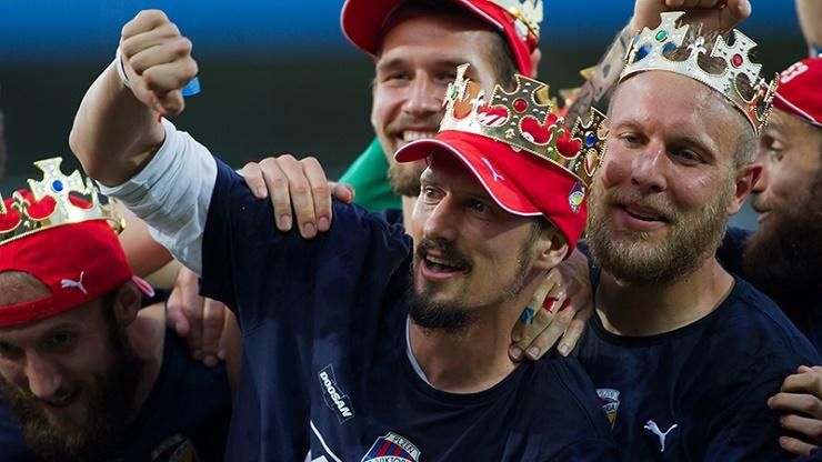 V sezóne 2014/2015 oslavoval s Viktoriou Plzeň zisk ligového titulu, aj keď v tom čase už bojoval s amyotrofickou laterálnou sklerózou (ALS). Plzeň vtedy vyhlásila, že je to „Titul pre Čiša”