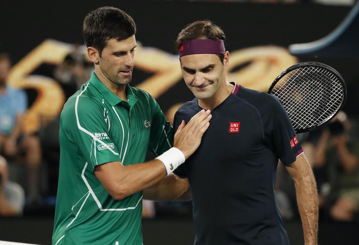 Srbský tenista Novak Djokovič a Švajčiar Roger Federer.