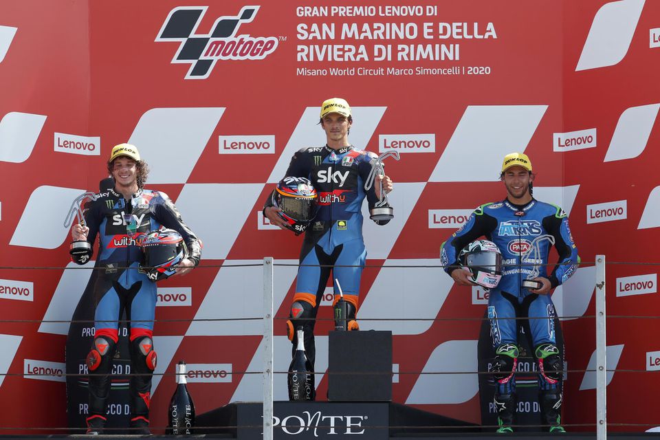 Stupeň víťazov Moto2 Veľkej ceny San Marína