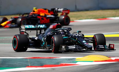 Kvalifikáciu na Veľkú cenu Španielska ovládol tím Mercedes