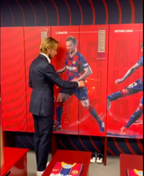 Ivan Rakitič sa lúči s barcelonskou šatňou