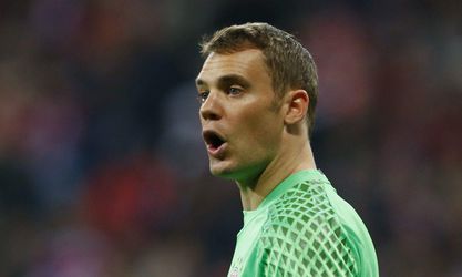Manuel Neuer si na dovolenke v Chorvátsku zaspieval a vyvolal škandál
