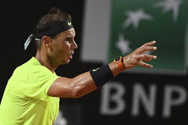 ATP Rím: Rafael Nadal šokujúco vypadol, Djokovič do semifinále