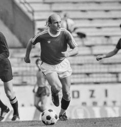 Vo veku 72 rokov zomrel bývalý slovenský futbalista a majster Európy z roku 1976