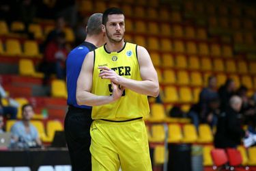 Najúspešnejší hráč Slovenskej basketbalovej ligy nečakane ukončil kariéru