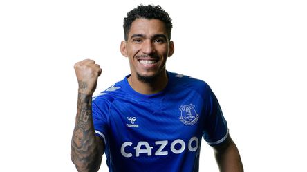 Everton získal posilu z Neapola, stred poľa vystuží brazílsky reprezentant