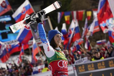 Petra Vlhová bude spolupracovať s výchadzajúcou lyžiarskou hviezdou, príde za ňou do Európy
