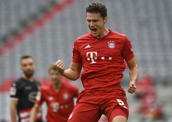 Tréner Bayernu Mníchov Flick verí, že Pavard pomôže tímu v Lisabone