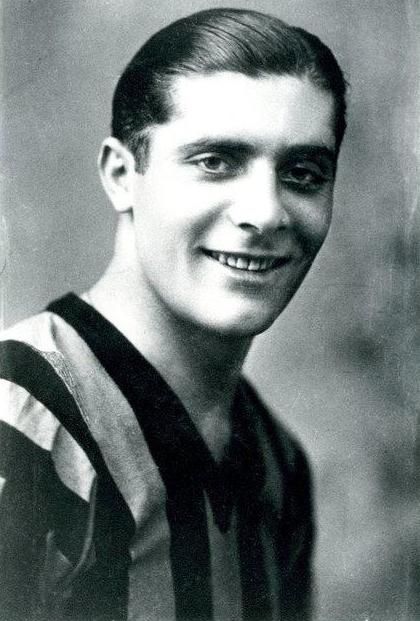 Vyzeral ako herec z Hollywoodu. Giuseppe Meazza na snímke z roku 1935.