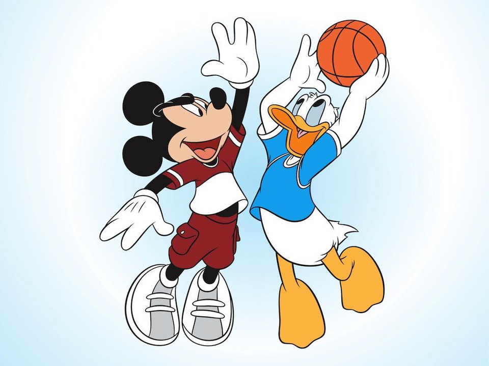 Káčer Donald strieľa trojku po prihrávke Mickey Mousa? Aj takto môže vyzerať záver NBA