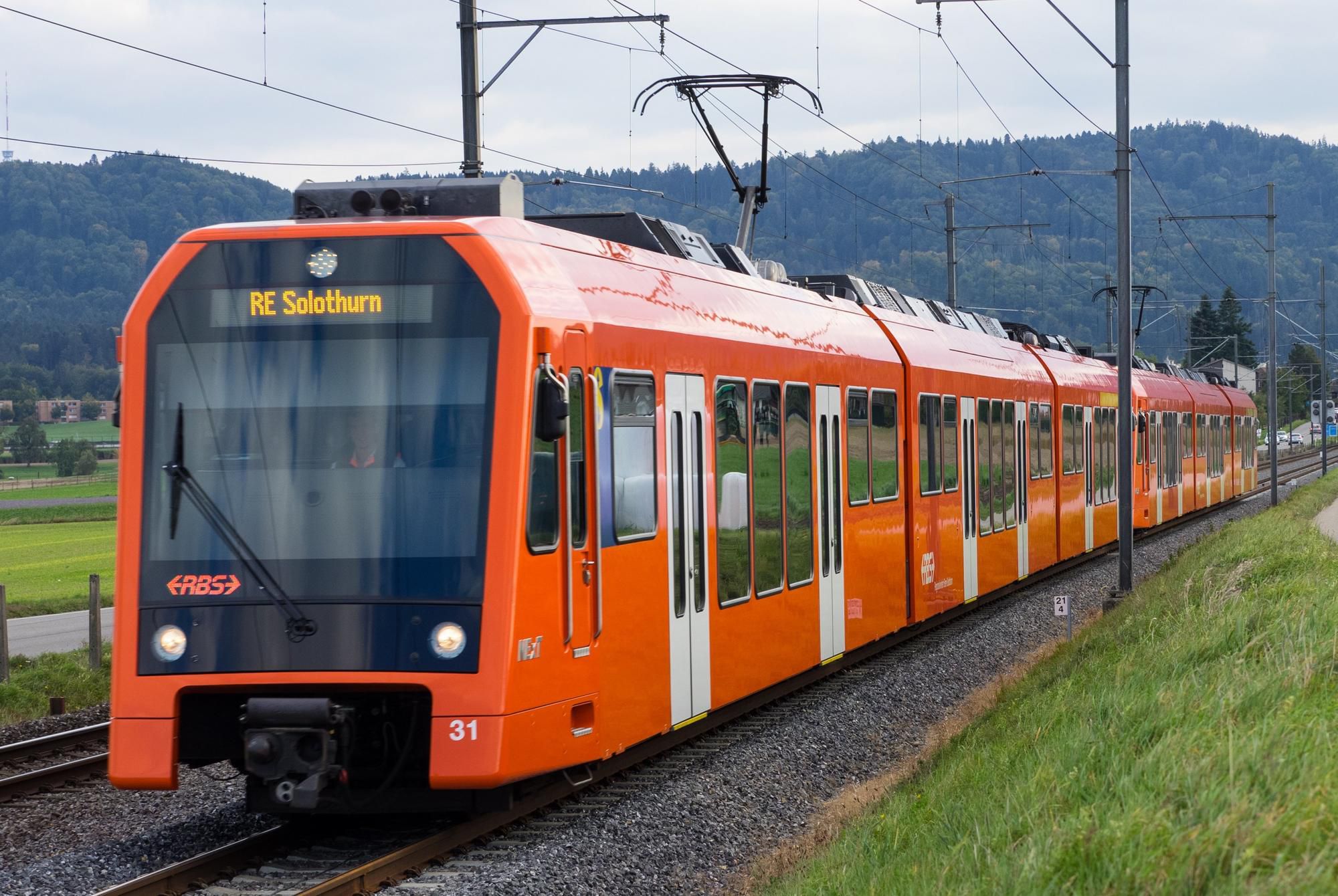 S-Bahn regionálnej železničnej spoločnosti RBS, na ktorom Peter Hlavtúr jazdí.