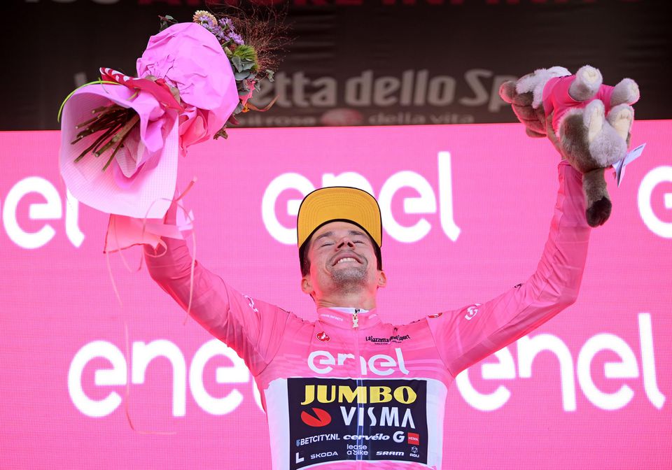 Primož Roglič v ružovom drese na Giro d'Italia