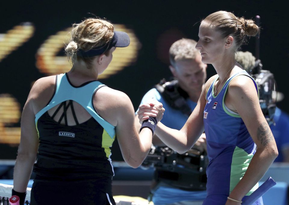 Anastasia Pavľučenkovová a Karolína Plíšková po zápase na Australina Open