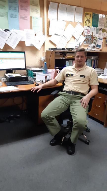 Tomáš Labun dnes pracuje ako colný kontrolór v hodnosti poručík. 