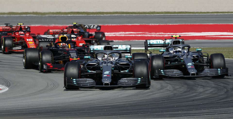 Lewis Hamilton a Valtteri Bottas na Veľkej cene Španielska.