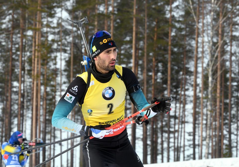 Martin Fourcade počas stíhacích pretekov vo fínskom Kontiolahti