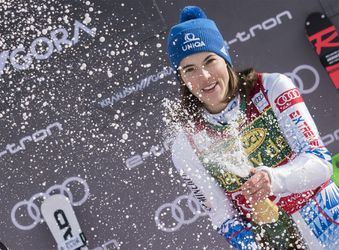Najlepšia rakúska lyžiarka zložila poklonu Petre Vlhovej