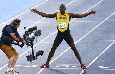 Boltova olympijská cieľová fotografia hitom internetu