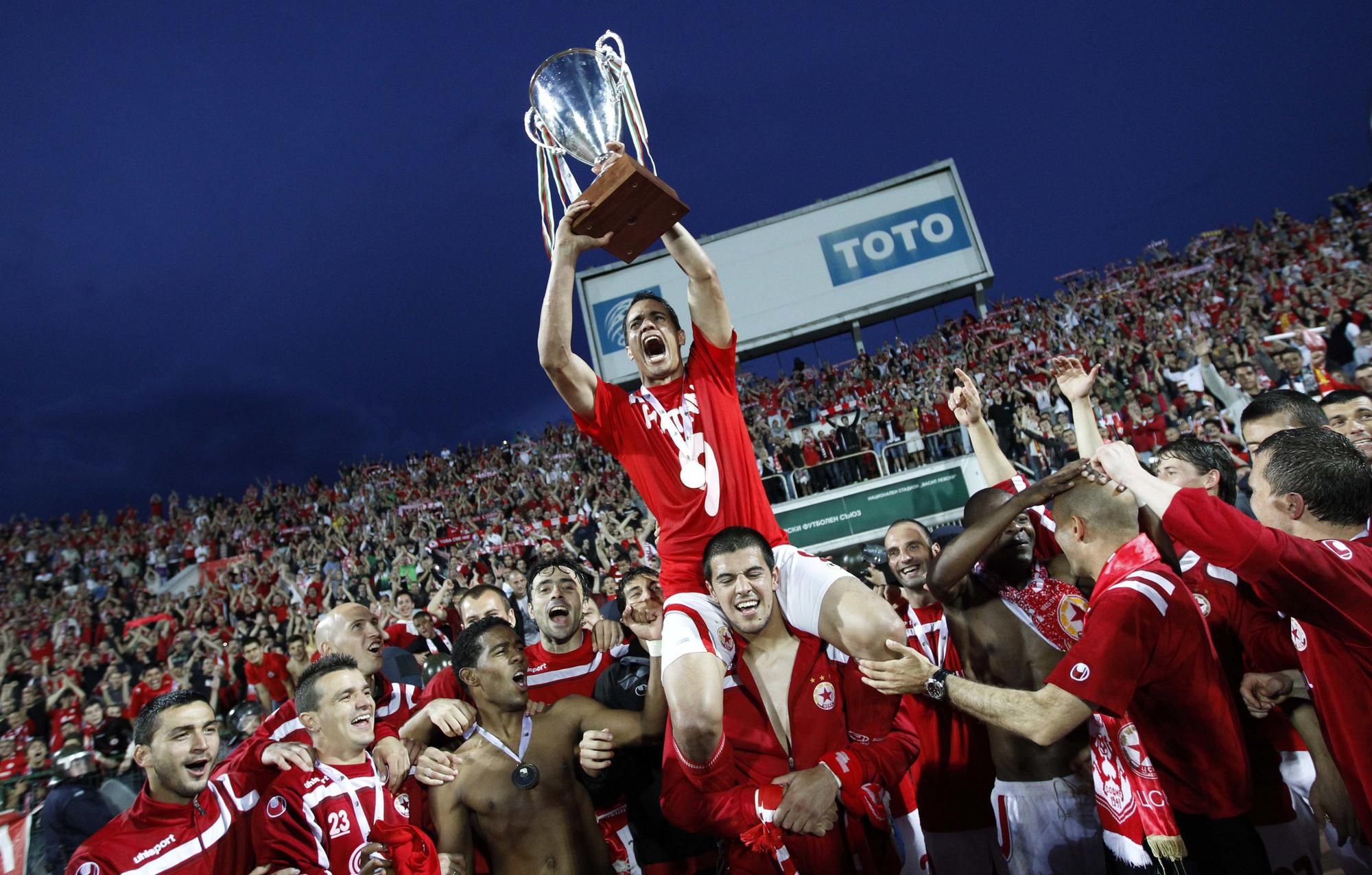 Futbalisti CSKA Sofia sa tešia zo zisku Bulharského pohára 2011.