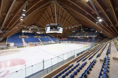 Švajčiarsko rozhodlo o zrušení hokejovej ligy, otázne sú májové MS
