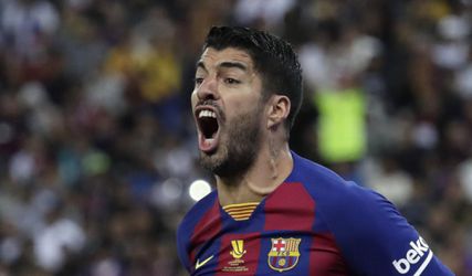 Luis Suárez bude chýbať Barcelone až približne štyri mesiace