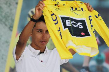 Egan Bernal vydraží cenné dresy aj bicykel z Tour de France, chce pomôcť deťom v Kolumbii