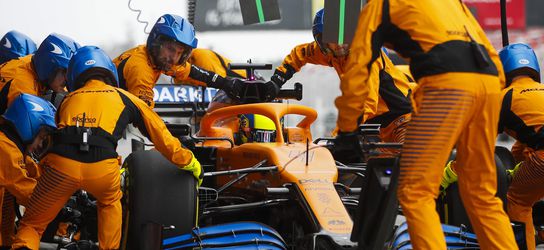 McLaren odstúpil z Veľkej ceny Austrálie, člen tímu má koronavírus