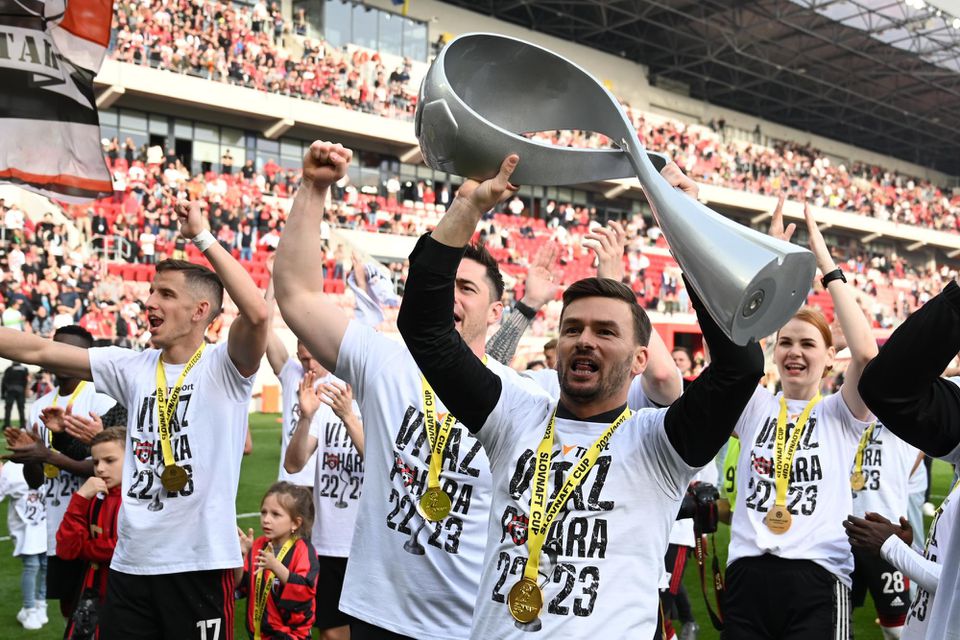 Michal Gašparík oslavuje výhru Spartaka Trnava v Slovnaft Cupe