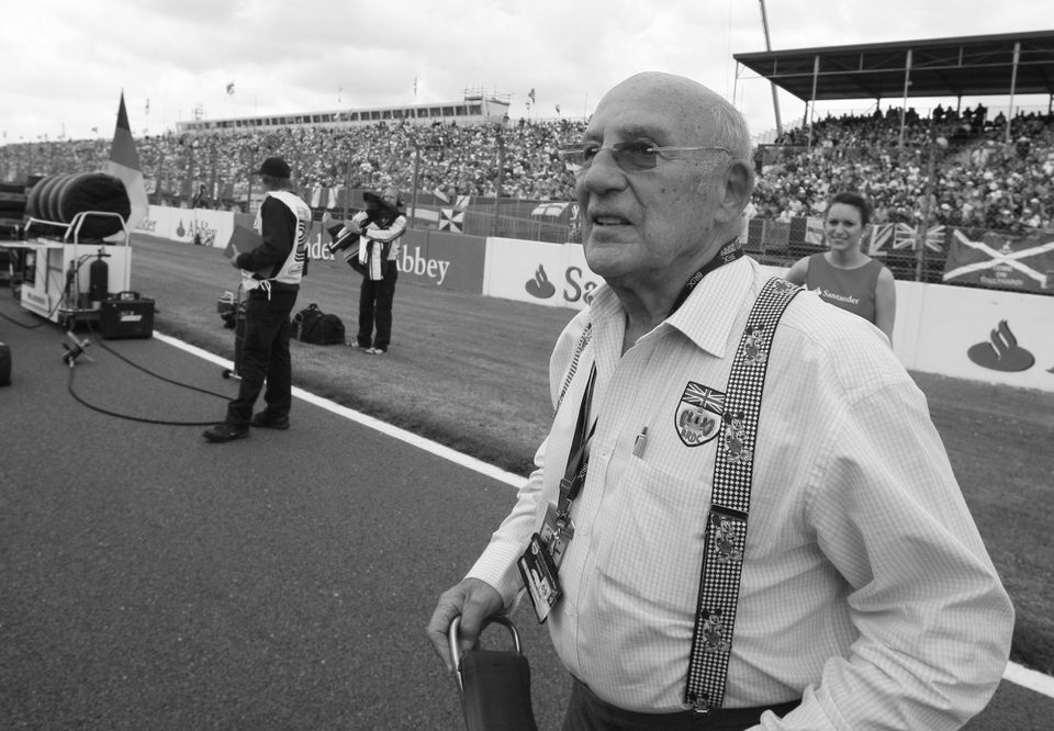Zosnulý Stirling Moss.