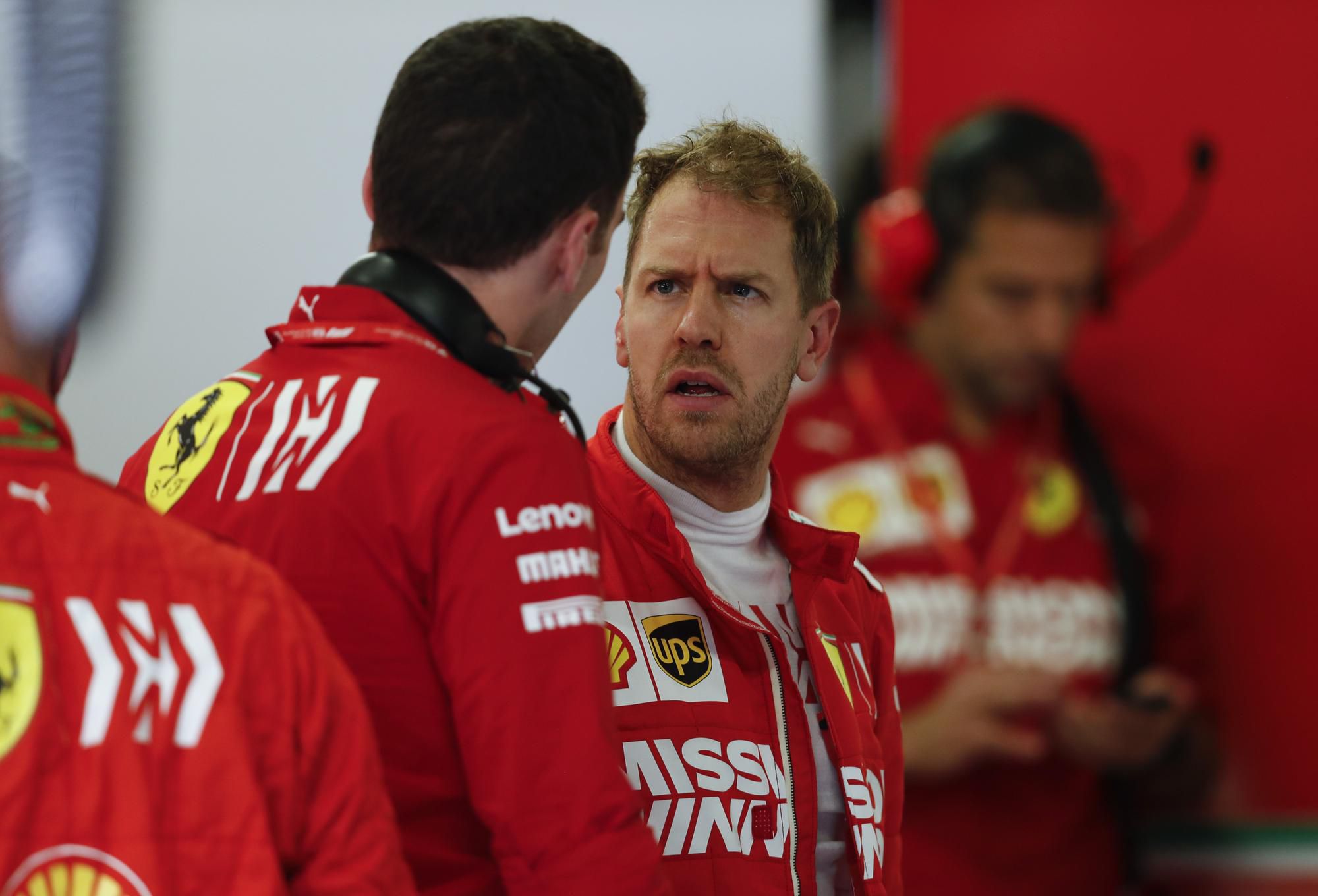 Nemecký pilot Formuly 1 Sebastian Vettel na Ferrari.