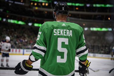 Andrej Sekera: V NHL chcem byť ešte aspoň rok