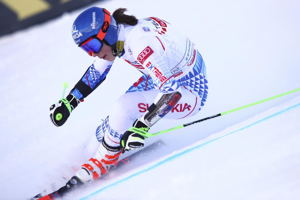 Petra Vlhová počas obrovského slalomu v talianskom Sestriere
