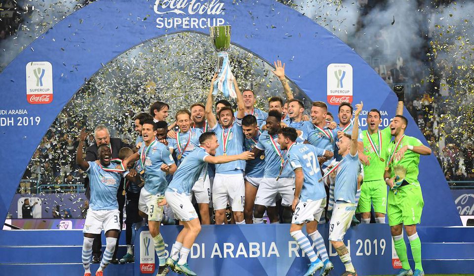 Lazio Rím oslavuje zisk talianskeho Superpohára
