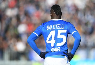Mario Balotelli spoznal trest za červenú kartu v zápase s Cagliari