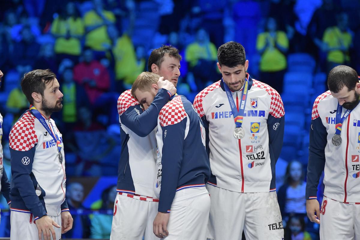 Chorvátski hádzanári smútia po prehratom finále.