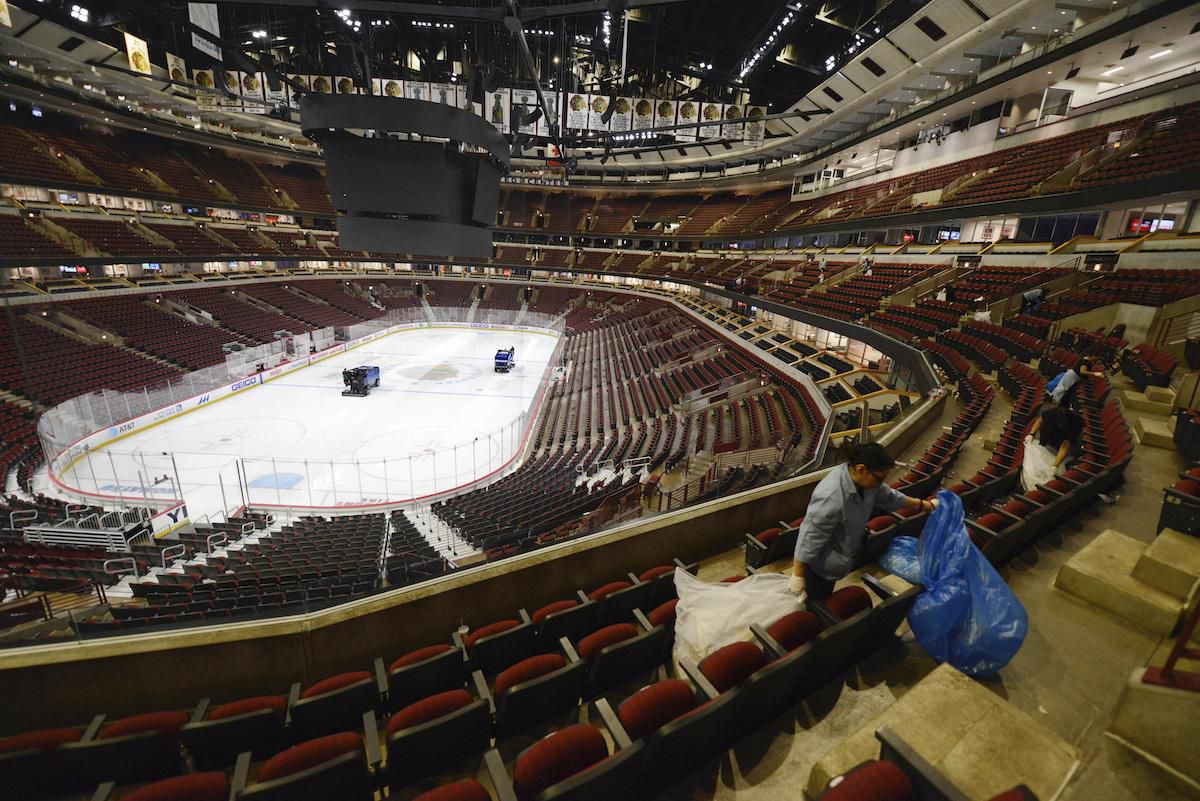 United Center býva pravidelne vypredané, dnes je však aj v Chicagu zákaz spoločenských podujatí pre koronavírus.