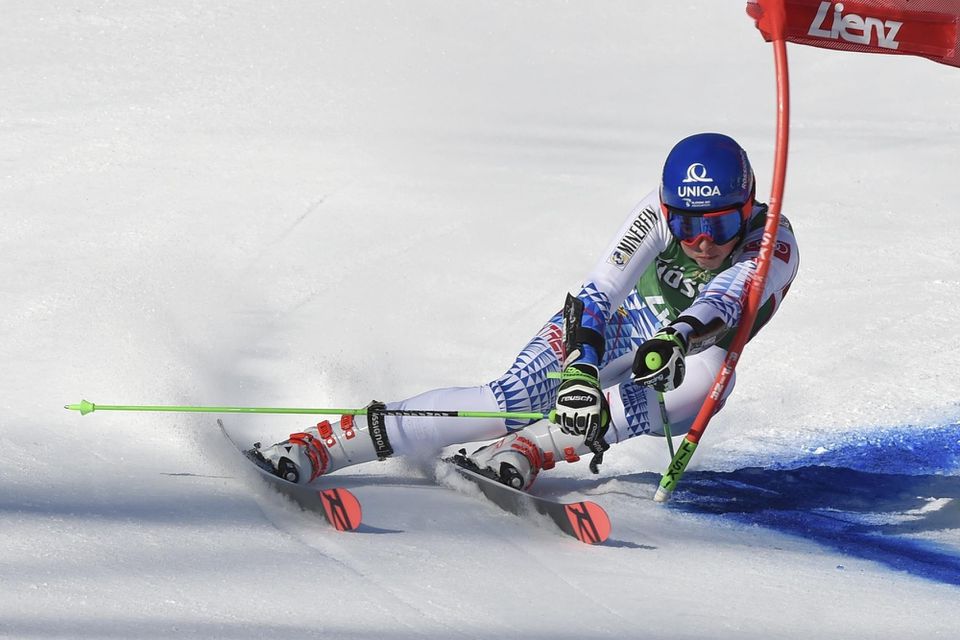 Petra Vlhová počas obrovského slalomu SP v rakúskom Lienzi