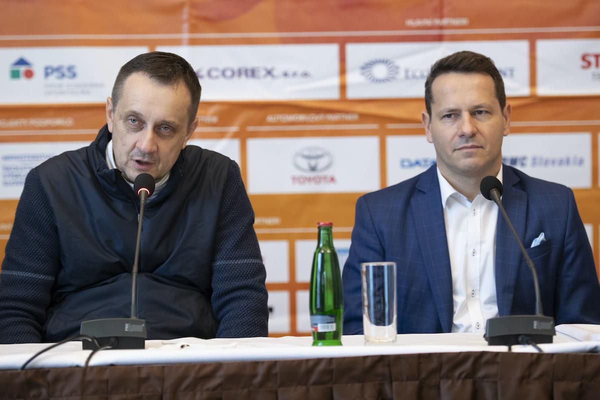Predseda Slovenského paralympijského výboru (SPV) Ján Riapoš a člen výkonného výboru SZĽH Martin Kohút.