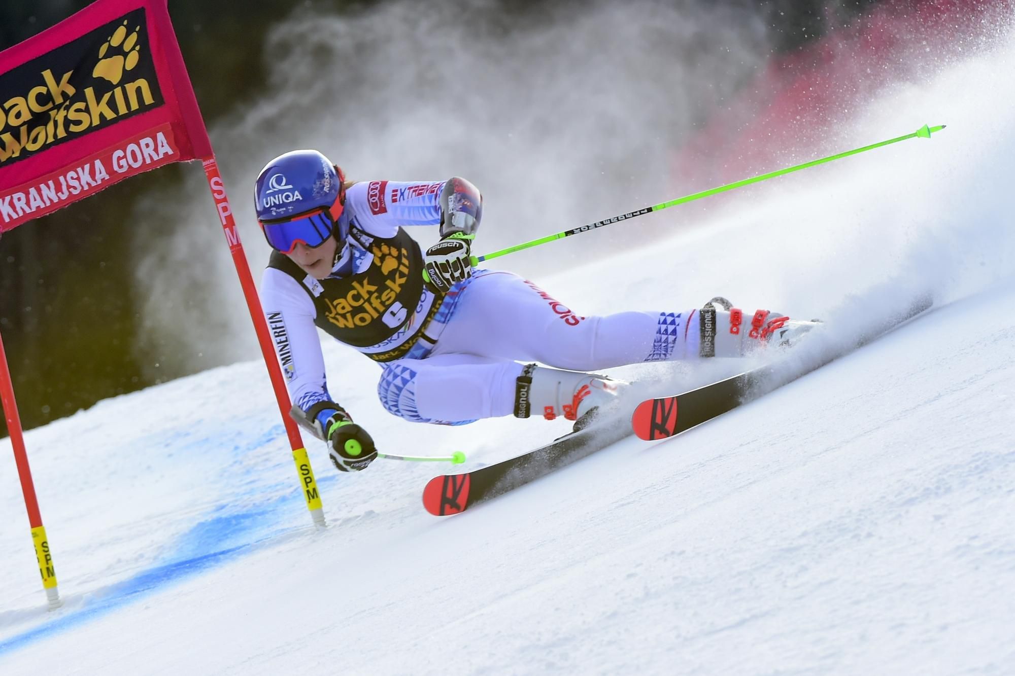 Petra Vlhová počas obrovského slalomu v Kranjskej Gore