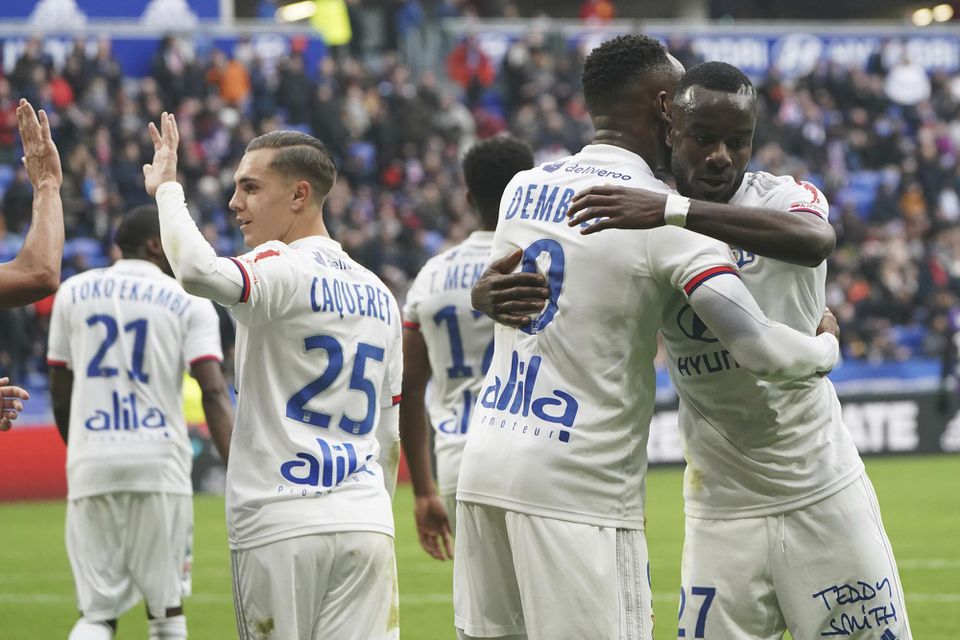 Hráči Olympiqueu-u Lyon sa tešia z gólu