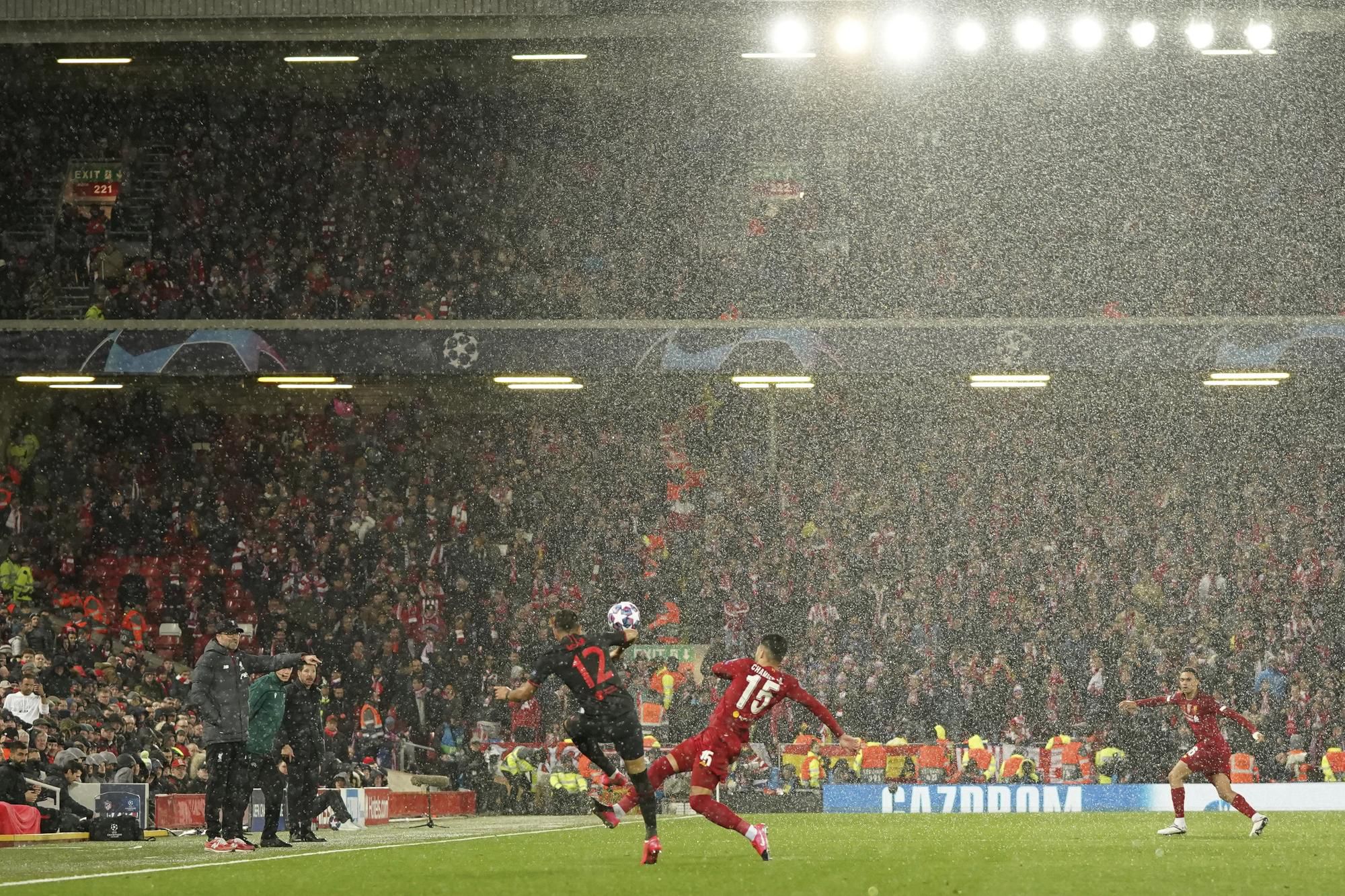 Zápas Liverpoolu a Atlética Madrid vo štvrťfinále Ligy majstrov